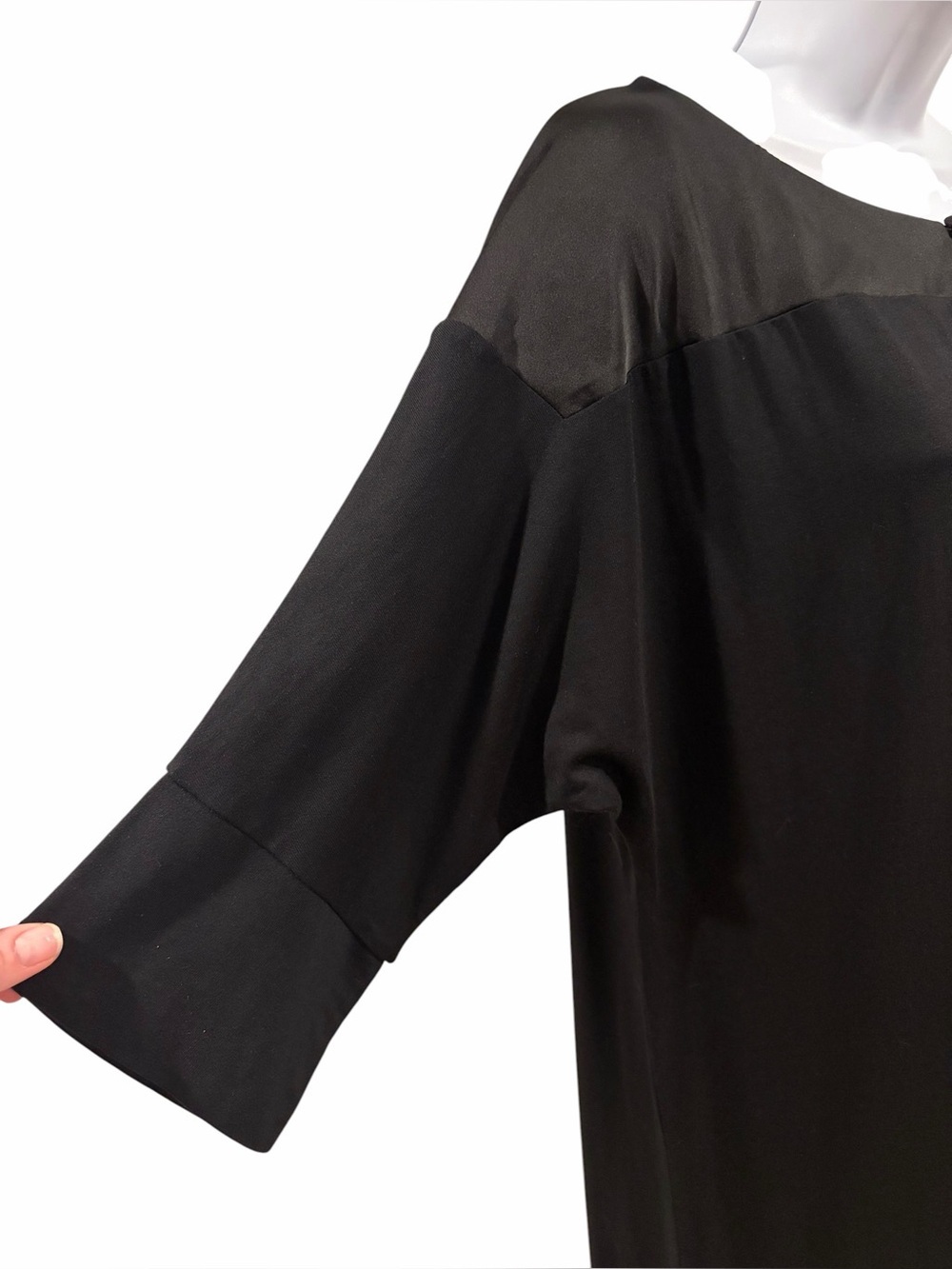 The White Company White Label 1/2 Sleeved Black Keyhole Dress size 12 - Picture 3 of 7